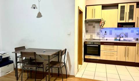 Kaufen 2-Zimmer-Wohnung, 2-Zimmer-Wohnung, Tomášikova, Bratislava - Ru