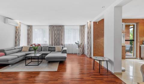 Modernes Einfamilienhaus in ruhiger Lage von Hviezdoslavov