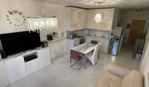 Mieten 2-Zimmer-Wohnung, 2-Zimmer-Wohnung, Bosákova, Bratislava - Petr