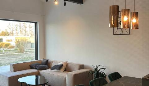 Kaufen 3-Zimmer-Wohnung, 3-Zimmer-Wohnung, Senica, Slowakei