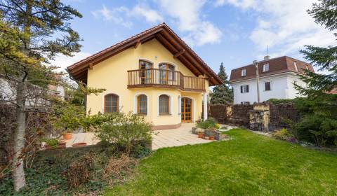 Kaufen Einfamilienhaus, Einfamilienhaus, Šuty, Bratislava - Vajnory, S