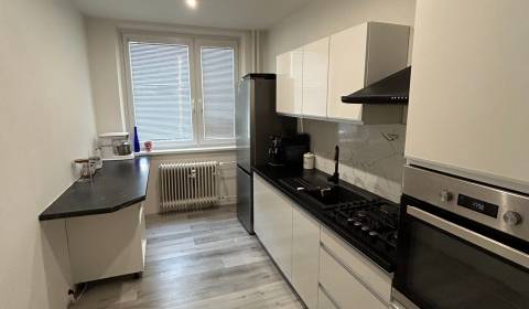 Kaufen 4-Zimmer-Wohnung, 4-Zimmer-Wohnung, Trenčín, Slowakei