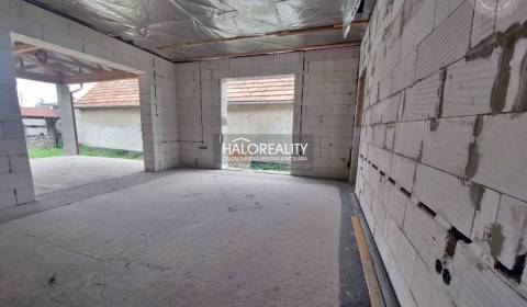 Kaufen Einfamilienhaus, Levice, Slowakei