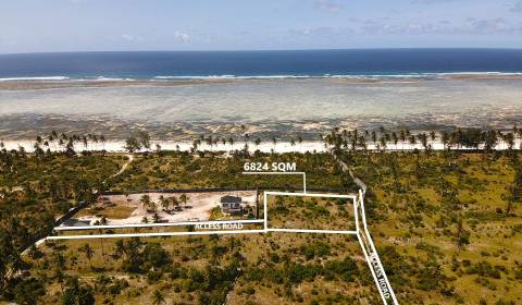 STRANDGRUNDSTÜCK ZWEITER LINIE IN BWEJUU
