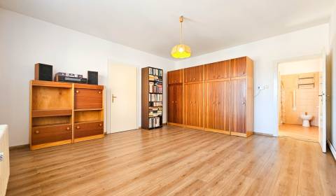 Kaufen 2-Zimmer-Wohnung, 2-Zimmer-Wohnung, Jána Sambucusa, Trnava, Slo
