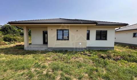 Kaufen Einfamilienhaus, Einfamilienhaus, Komárno, Slowakei