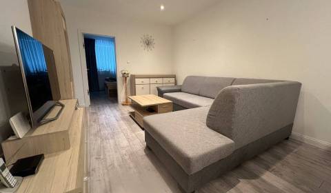 Kaufen 3-Zimmer-Wohnung, 3-Zimmer-Wohnung, Tríbečská, Topoľčany, Slowa