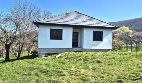 Kaufen Einfamilienhaus, Einfamilienhaus, tichá, Topoľčany, Slowakei