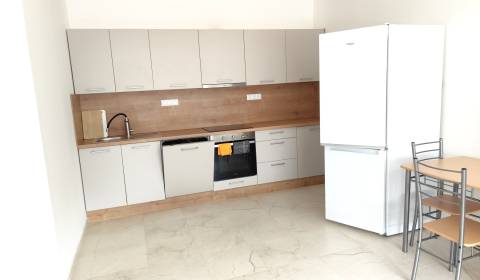 Mieten 2-Zimmer-Wohnung, 2-Zimmer-Wohnung, M.R.Štefánika, Nové Zámky, 