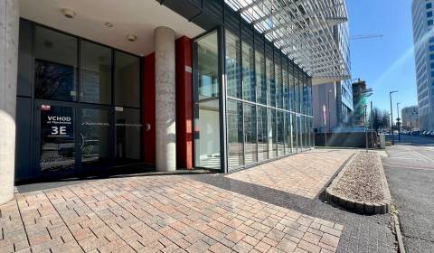 BA/NIVY – Multifunktionale Gewerberäume an einer belebten Adresse