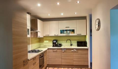 Kaufen 3-Zimmer-Wohnung, 3-Zimmer-Wohnung, Gejzu Dusíka, Trnava, Slowa