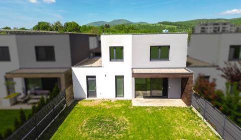 Kaufen Einfamilienhaus, Einfamilienhaus, Pod privádzačom, Trenčín, Slo