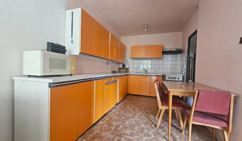 Kaufen 3-Zimmer-Wohnung, 3-Zimmer-Wohnung, Štvrť SNP, Trenčín, Slowake