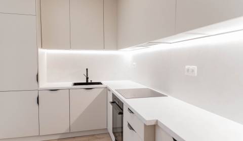 Kaufen 2-Zimmer-Wohnung, 2-Zimmer-Wohnung, Exnárova, Bratislava - Ruži