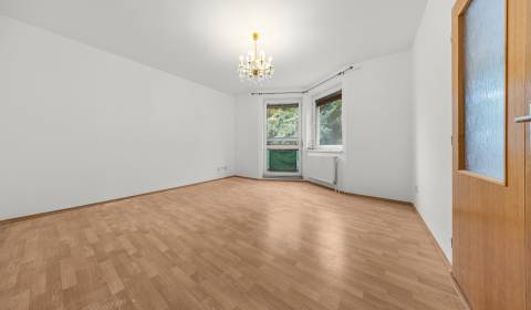 Kaufen 3-Zimmer-Wohnung, 3-Zimmer-Wohnung, Budovateľská, Malacky, Slow