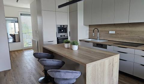 Mieten 3-Zimmer-Wohnung, 3-Zimmer-Wohnung, Kollárova, Nitra, Slowakei