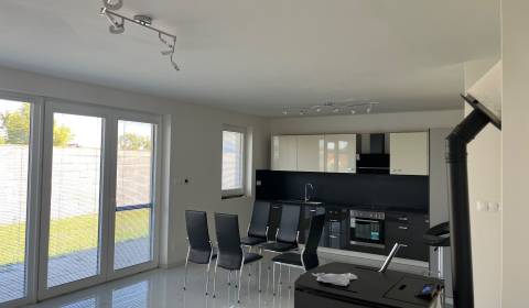 Kaufen Einfamilienhaus, Einfamilienhaus, Poľná, Senec, Slowakei