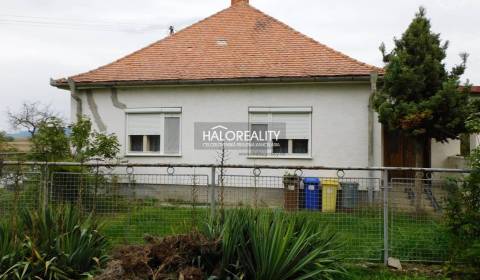 Kaufen Einfamilienhaus, Topoľčany, Slowakei