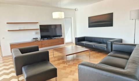Mieten 3-Zimmer-Wohnung, 3-Zimmer-Wohnung, Bratislava - Staré Mesto, S