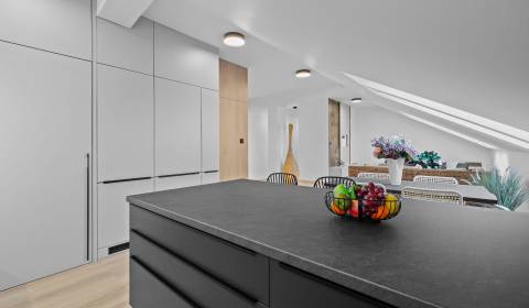 Kaufen 3-Zimmer-Wohnung, 3-Zimmer-Wohnung, Trnavská cesta, Bratislava 