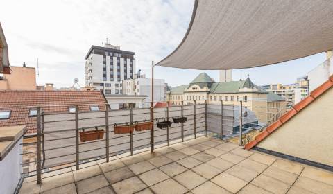 Kaufen 5+ Zimmer-Wohnung, 5+ Zimmer-Wohnung, Klemensova, Bratislava - 