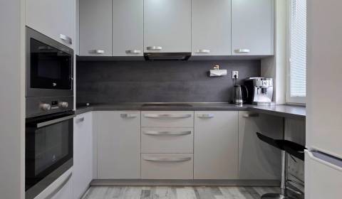 Kaufen 2-Zimmer-Wohnung, 2-Zimmer-Wohnung, Idanská, Košice - Západ, Sl