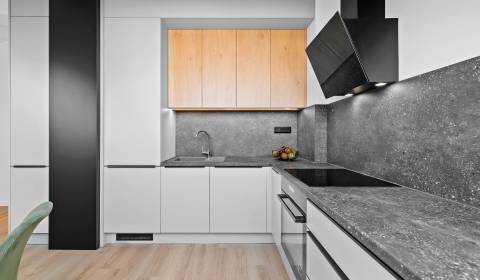 Kaufen 3-Zimmer-Wohnung, 3-Zimmer-Wohnung, Trnavská cesta, Bratislava 