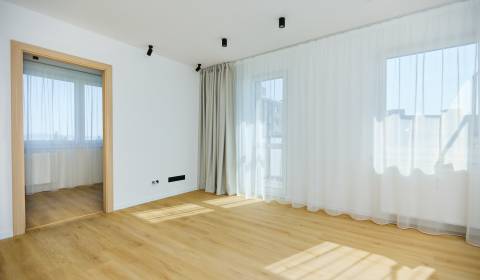 Kaufen 4-Zimmer-Wohnung, 4-Zimmer-Wohnung, Humenská, Košice - Západ, S