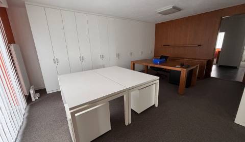 Kaufen 3-Zimmer-Wohnung, 3-Zimmer-Wohnung, Janka Kráľa, Topoľčany, Slo