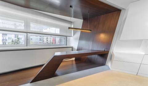 Kaufen 4-Zimmer-Wohnung, 4-Zimmer-Wohnung, Námestie Martina Benku, Bra