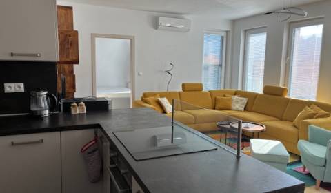 Kaufen 3-Zimmer-Wohnung, 3-Zimmer-Wohnung, Trenčianske Teplice, Trenčí