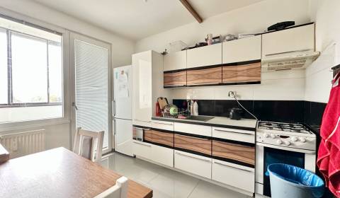 Kaufen 3-Zimmer-Wohnung, 3-Zimmer-Wohnung, Ševčenkova, Bratislava - Pe