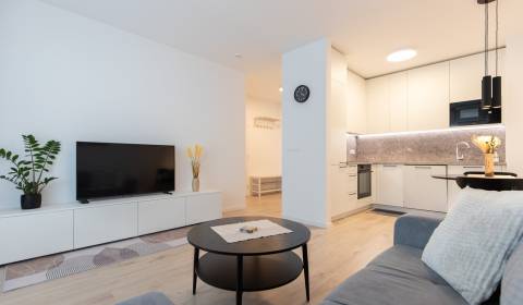 Mieten 2-Zimmer-Wohnung, 2-Zimmer-Wohnung, Ivanská cesta, Bratislava -