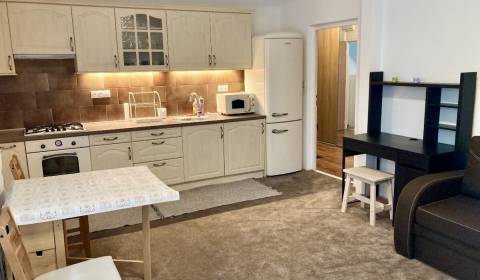 Mieten 2-Zimmer-Wohnung, 2-Zimmer-Wohnung, Haburská, Bratislava - Ruži