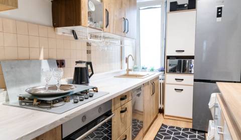 Kaufen 3-Zimmer-Wohnung, 3-Zimmer-Wohnung, Haburská, Bratislava - Ruži