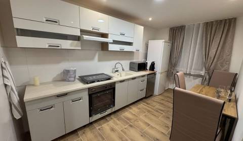 Mieten 1-Zimmer-Wohnung, 1-Zimmer-Wohnung, Vnútorná okružná, Komárno, 