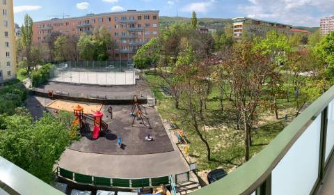 Suche 2-Zimmer-Wohnung, 2-Zimmer-Wohnung, Bratislava - Petržalka, Slow