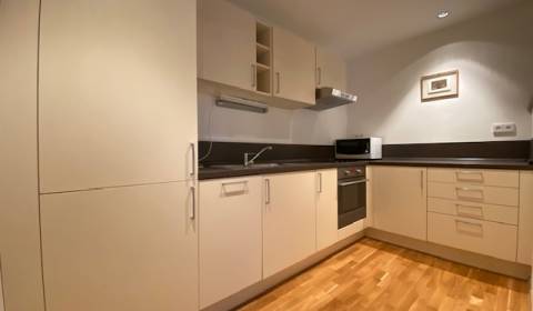 Mieten 2-Zimmer-Wohnung, 2-Zimmer-Wohnung, Bratislava - Staré Mesto, S