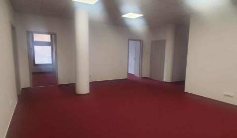 Mieten Geschäftsräumlichkeiten, Geschäftsräumlichkeiten, Čadca, Slowak