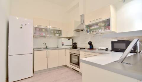 Kaufen 2-Zimmer-Wohnung, 2-Zimmer-Wohnung, Námestie slobody, Bratislav