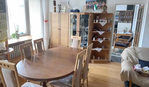 Kaufen 4-Zimmer-Wohnung, 4-Zimmer-Wohnung, Bratislava - Staré Mesto, S