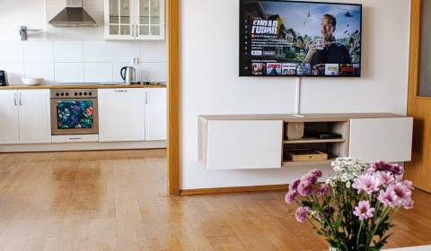 Kaufen 3-Zimmer-Wohnung, 3-Zimmer-Wohnung, Kýčerského, Bratislava - St