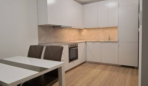 Mieten 2-Zimmer-Wohnung, 2-Zimmer-Wohnung, Ilava, Slowakei