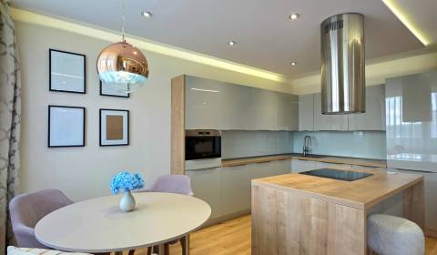 Kaufen 3-Zimmer-Wohnung, 3-Zimmer-Wohnung, Lomonosova, Košice - Juh, S