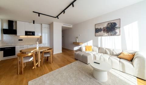 Mieten 3-Zimmer-Wohnung, 3-Zimmer-Wohnung, Floriánska, Bratislava - St