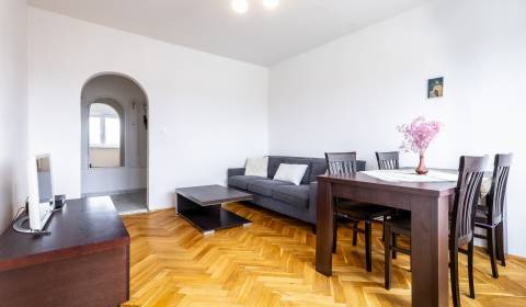 Kaufen 3-Zimmer-Wohnung, 3-Zimmer-Wohnung, Kuzmányho, Košice - Staré M