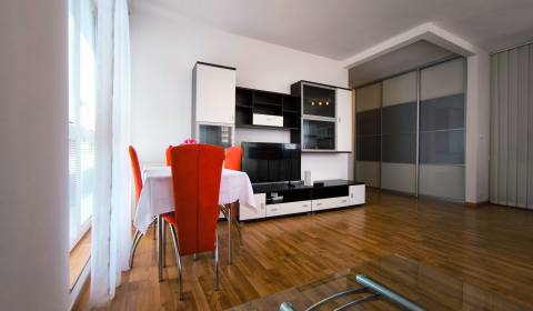 Mieten 3-Zimmer-Wohnung, 3-Zimmer-Wohnung, Majerníkova, Bratislava - K