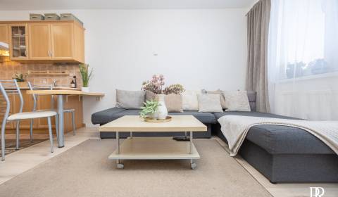 Kaufen 2-Zimmer-Wohnung, 2-Zimmer-Wohnung, Železničná, Trenčín, Slowak