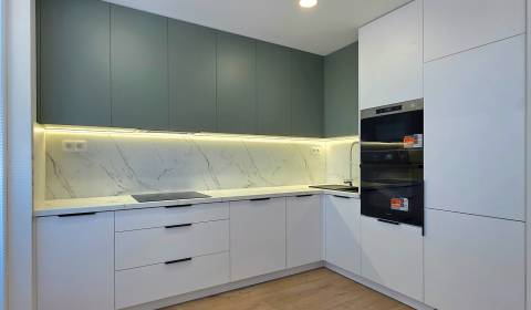 Kaufen 3-Zimmer-Wohnung, 3-Zimmer-Wohnung, Michalovská, Košice - Západ