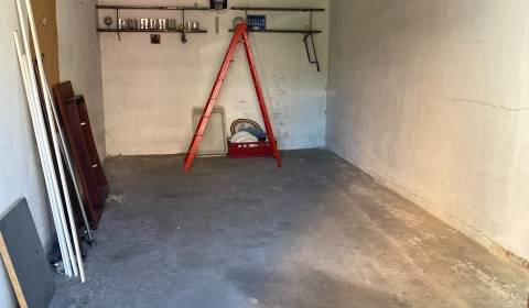 Kaufen Garage, Garage, Čmelíkova, Bratislava - Ružinov, Slowakei